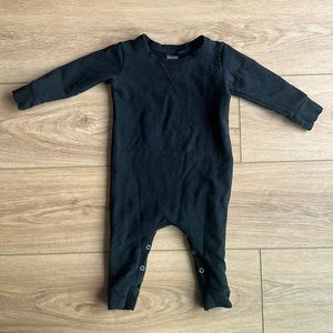 Wooly doodle fleece romper black 12-18